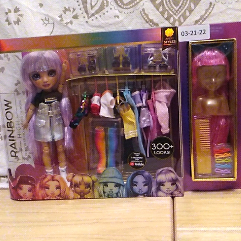 Rainbow High Fashion Studio